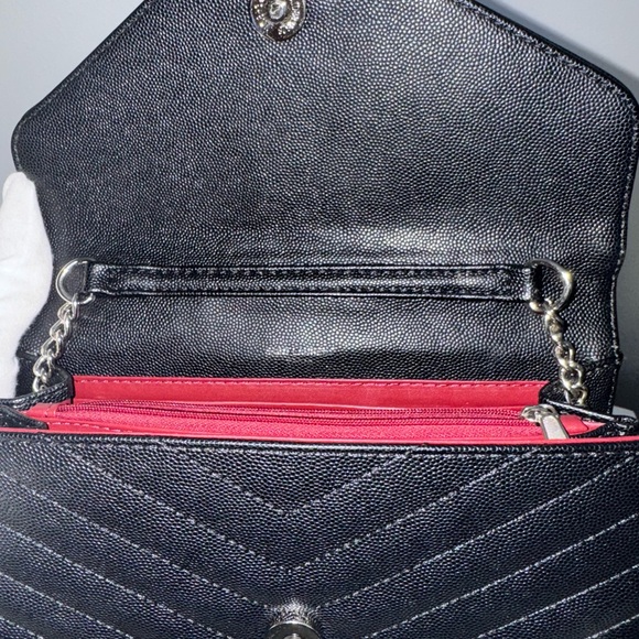 Yves Saint Laurent Black Quilted Leather Chain Bag - Picture 2 of 6